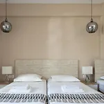 Sithonia Luxury 3 Beds Studio, Semi-ground Floor Lägenhet *