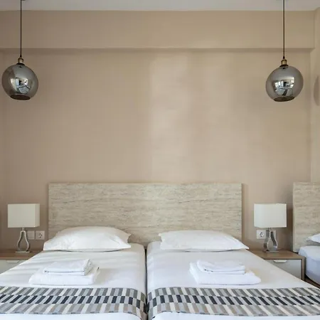 Sithonia Luxury 3 Beds Studio, Semi-ground Floor Daire *